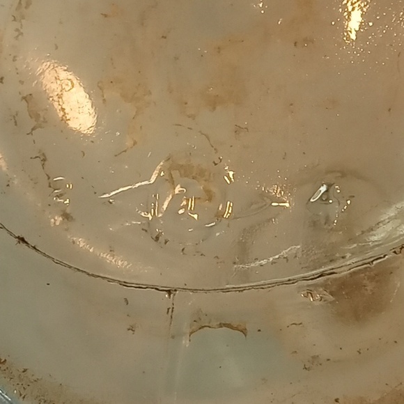 Vintage large rustic clear glass jug with finger handle & cork. No flaws - Picture 7 of 7